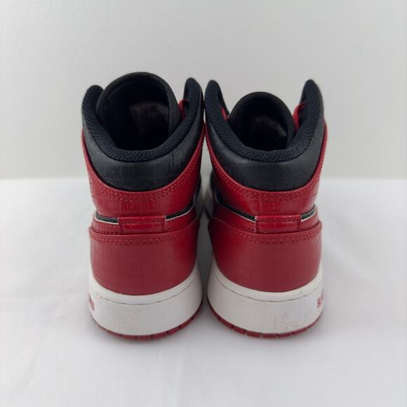 Nike Air Jordan 1 Mid Bred‎ Text black red and white shoes - Picture 3 of 8